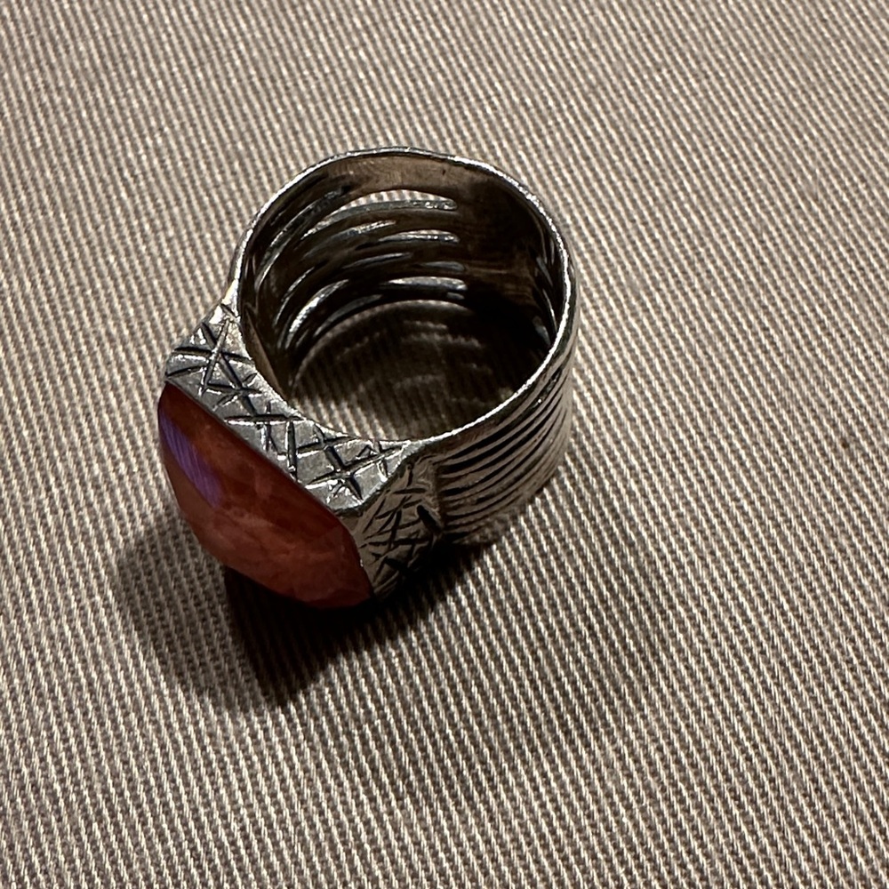 Silpada R1191 Cherry Crystal Ring - Picture 4 of 6